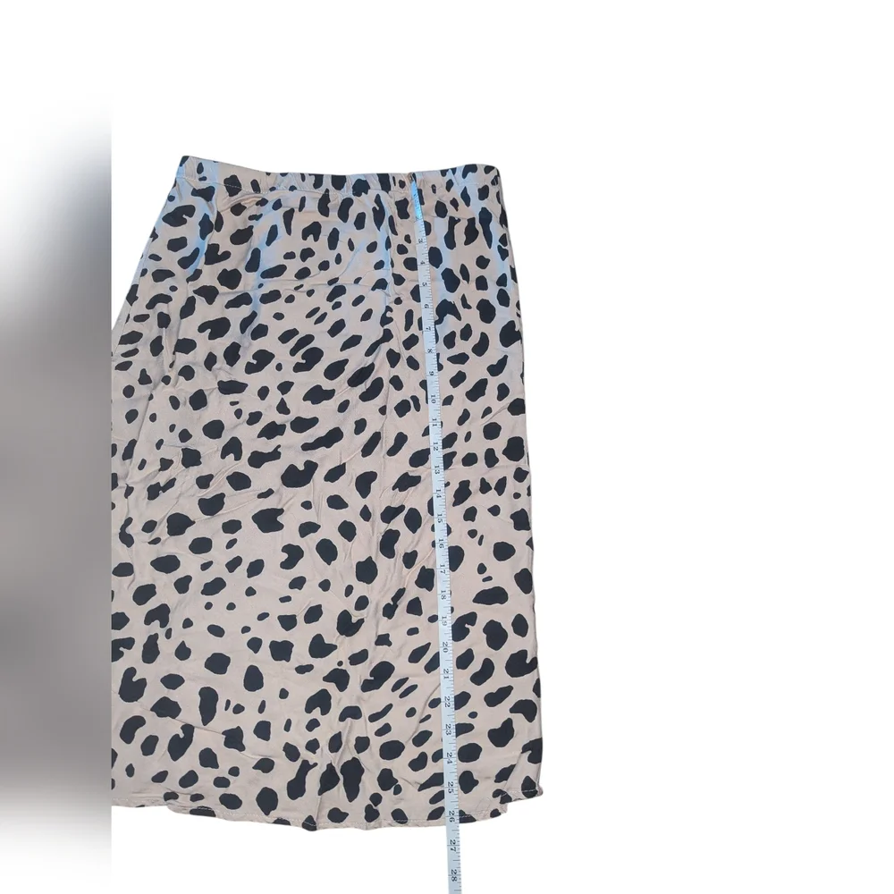 🛍️Elegant Black and White Leopard Print Midi Skirt - Picture 2 of 4